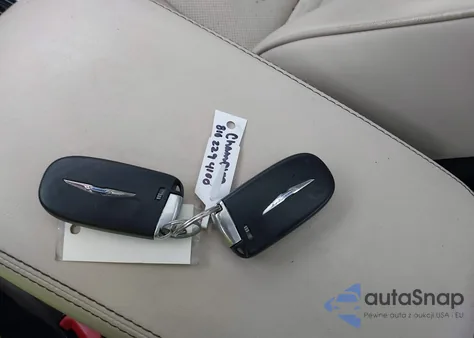 2016 Chrysler 300C Awd from USA, damaged, VIN 2C3CCAKG9GH344165